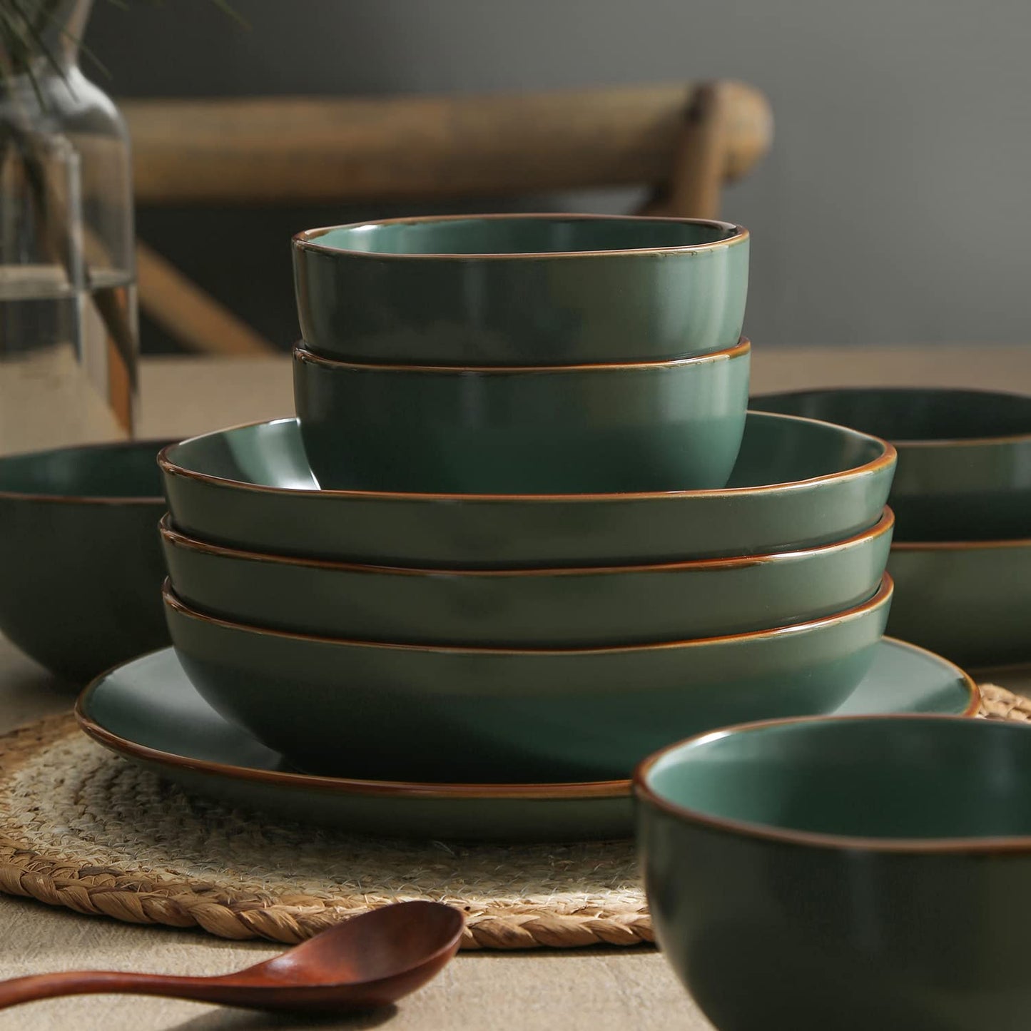 Brasa 32-Piece Modern Stoneware Dinnerware Set – Plates & Bowls for 8