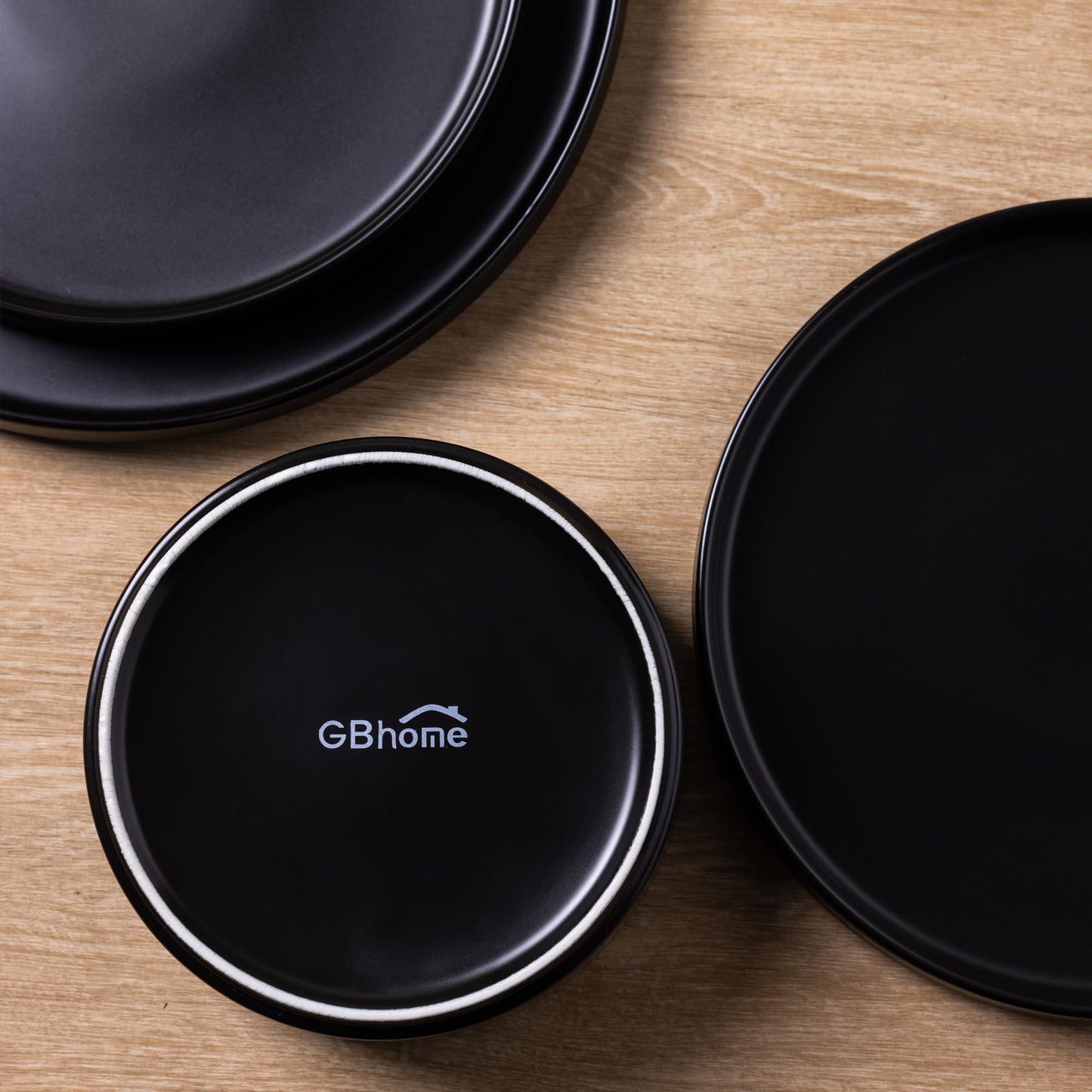 12-Piece Ceramic Dinnerware Set – Plates and Bowls for 4, Chip & Crack Resistant, Dishwasher & Microwave Safe, Matte Finish