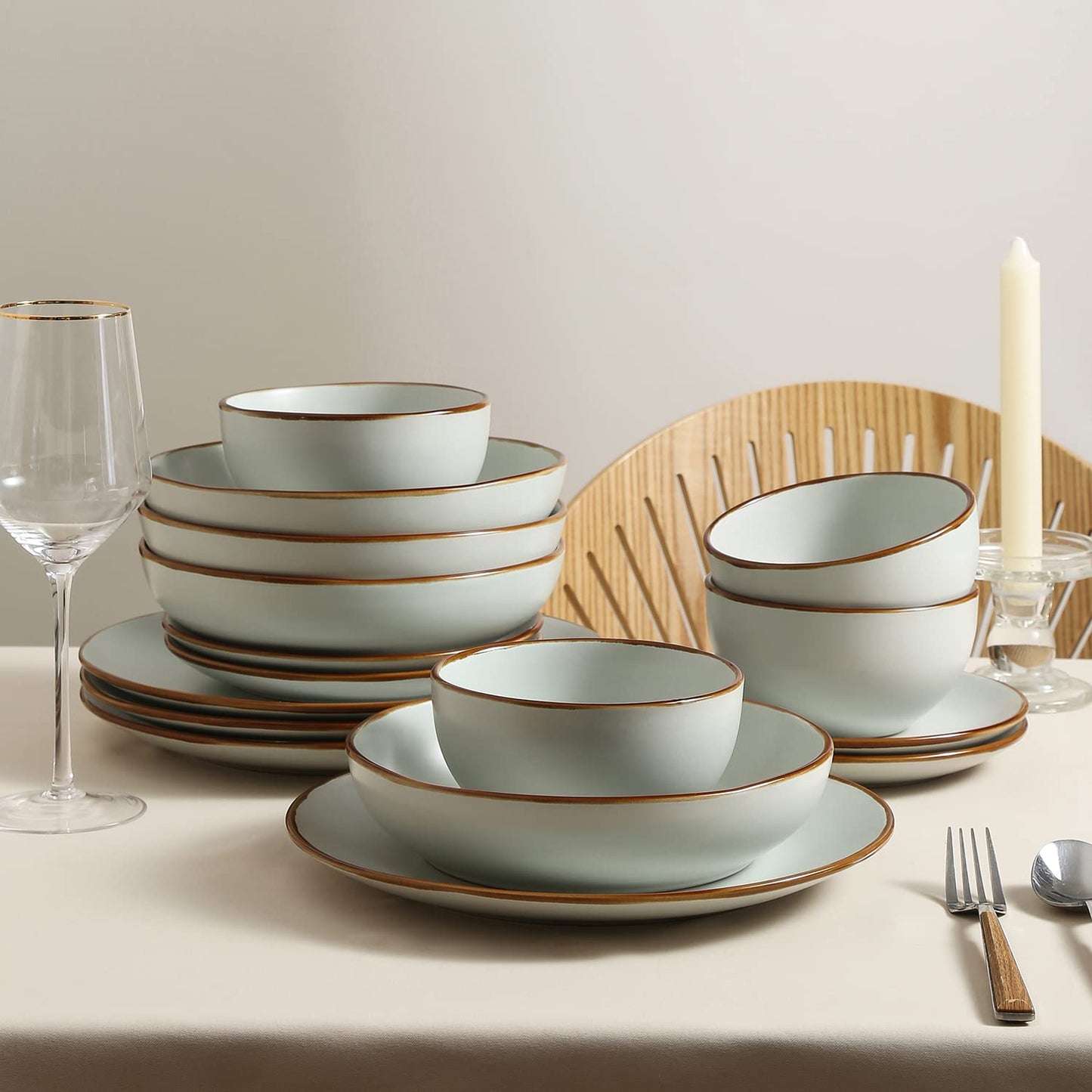 Brasa 32-Piece Modern Stoneware Dinnerware Set – Plates & Bowls for 8