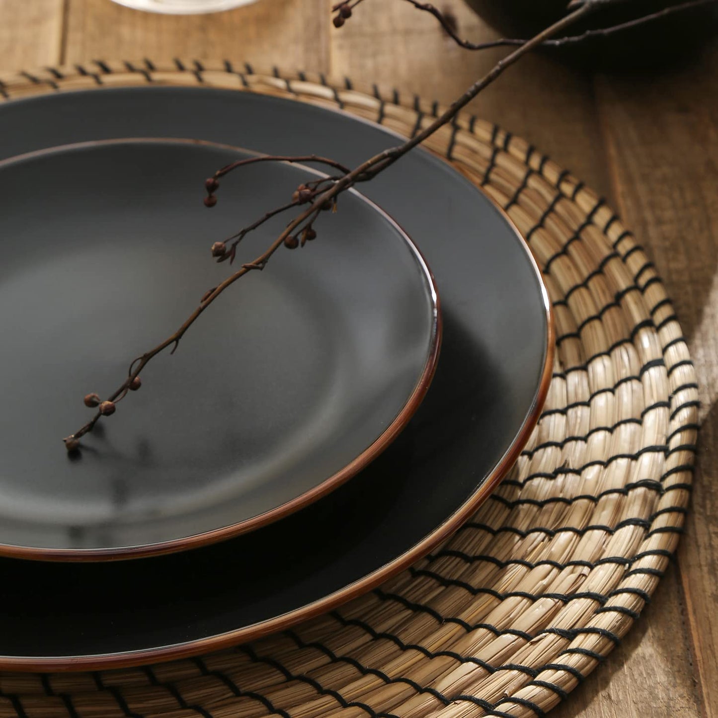 Brasa 32-Piece Modern Stoneware Dinnerware Set – Plates & Bowls for 8