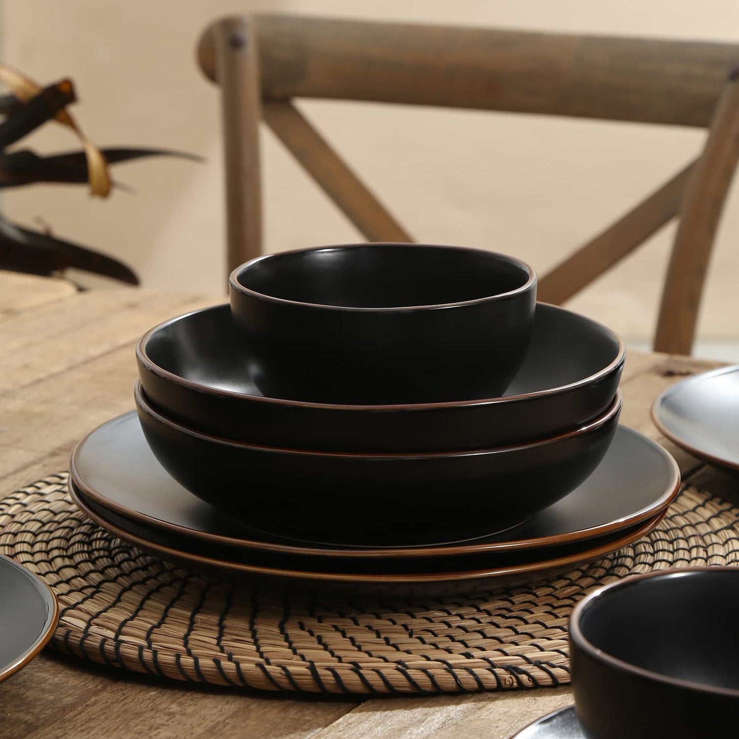 Brasa 32-Piece Modern Stoneware Dinnerware Set – Plates & Bowls for 8