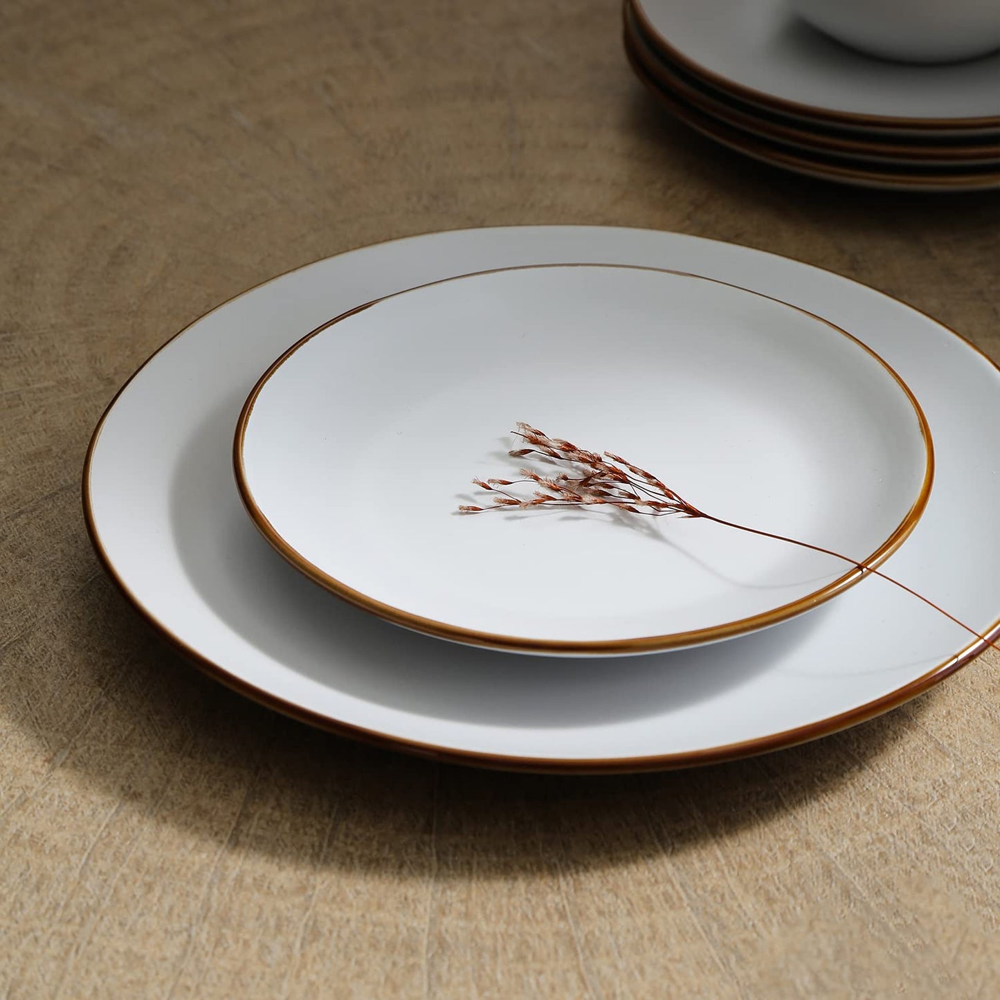 Brasa 32-Piece Modern Stoneware Dinnerware Set – Plates & Bowls for 8