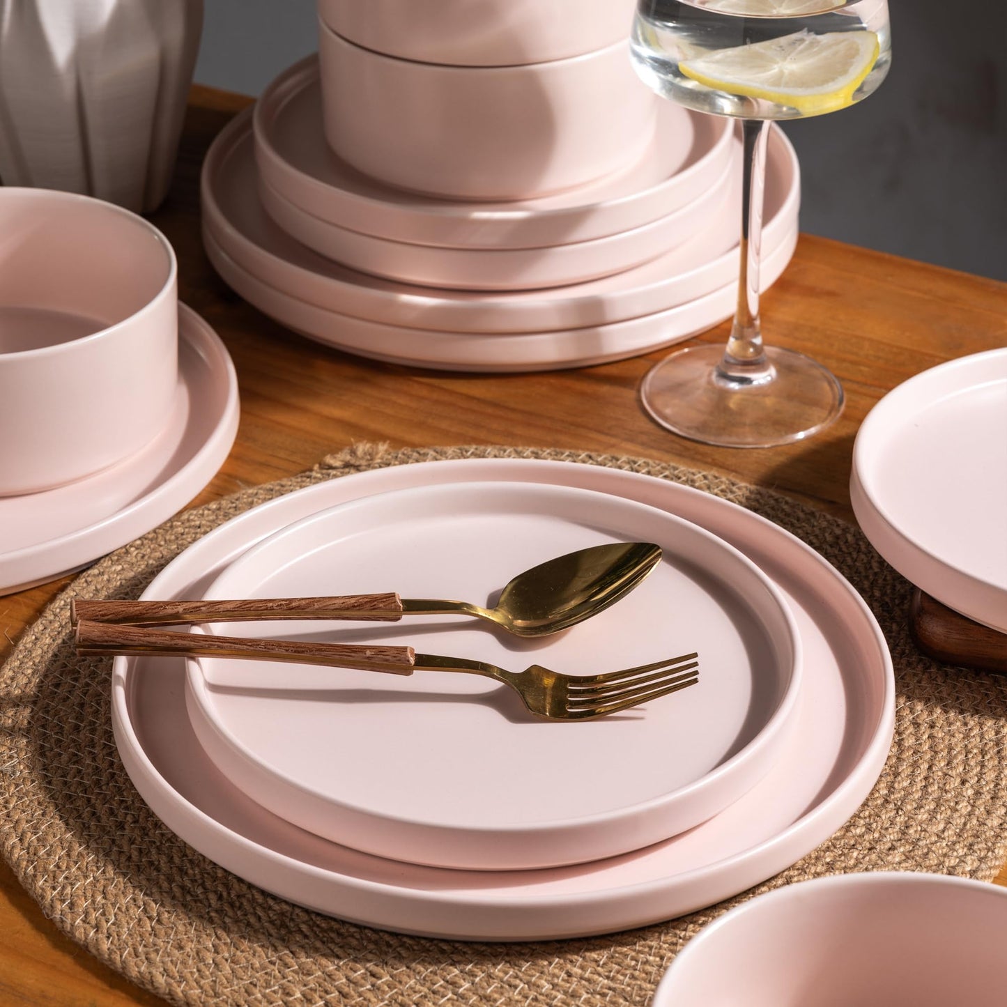 12-Piece Ceramic Dinnerware Set – Plates and Bowls for 4, Chip & Crack Resistant, Dishwasher & Microwave Safe, Matte Finish